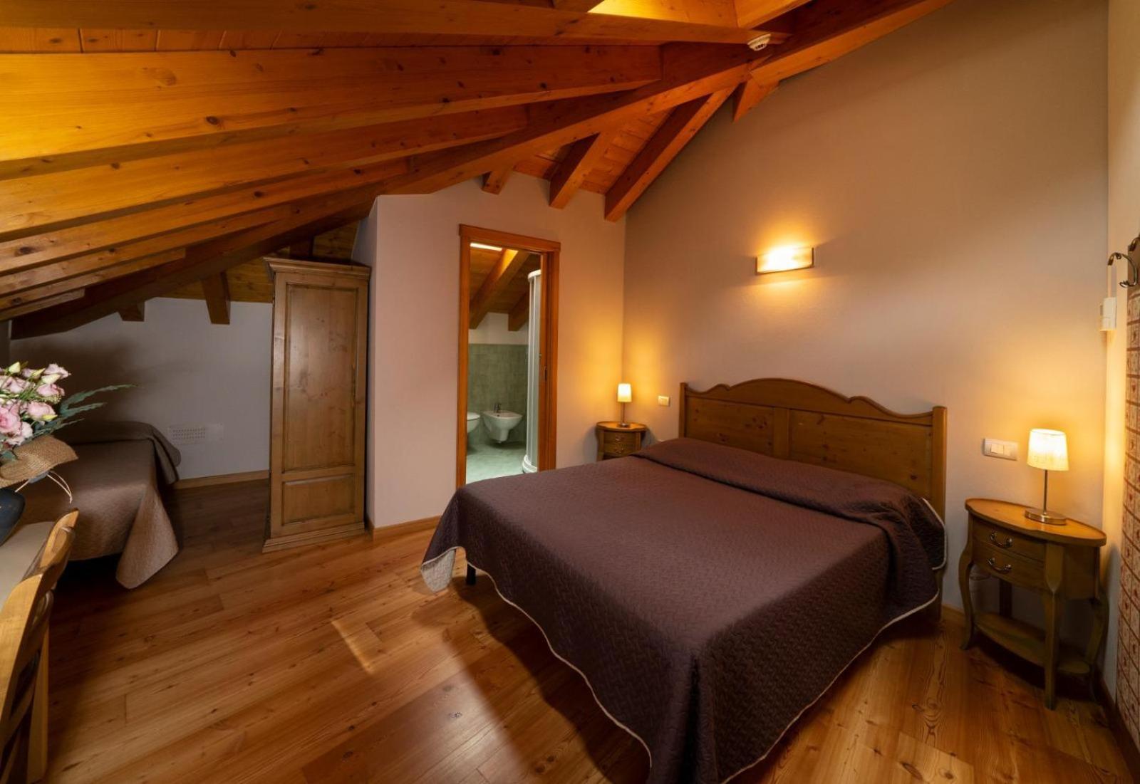 Albergo Parigi Arsie Exteriér fotografie