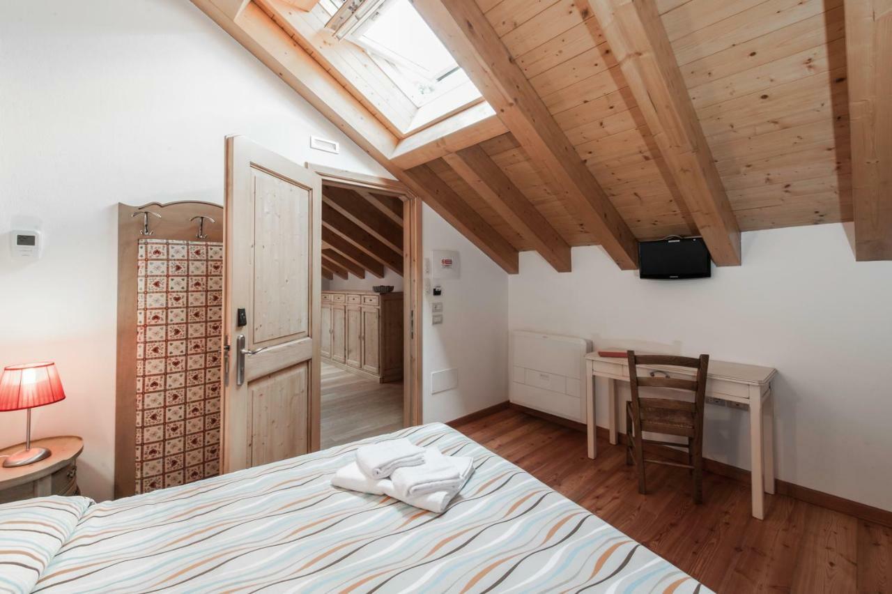 Albergo Parigi Arsie Exteriér fotografie